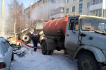 Вода топит подвалы из-за необнаруженного прорыва теплотрассы в Тулуне