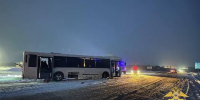 Число пострадавших в ДТП с автобусом под Новосибирском увеличилось до 10 человек - Baikal24.Ru