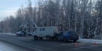 Грузовик перевернулся в результате жесткого ДТП около Шелехова - IrkutskMedia.Ru