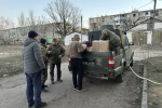 Медикаменты, тёплые вещи, генераторы, машина скорой помощи: единороссы доставили в зону СВО гуманитарную помощь