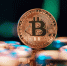 Курс биткойна резко упал - Weacom.Ru