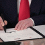 Трамп продлил на год санкции против России - Weacom.Ru