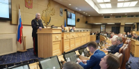 Выступление начальника ГУ МВД России по Иркутской области в ЗС региона. Фото пресс-службы ГУ МВД России по региону - Irk.Ru