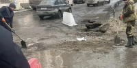 «Водоканал» устраняет провал грунта на улице 30-ой Иркутской дивизии - ИА ИркСиб