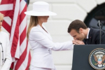 Трамп пригрозил Ирану одновременными ударами по всем электростанциям