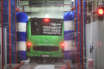 На новой мойке в "Иркутскавтотрансе" автобус моют за три минуты
