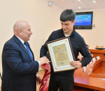 Мэр Хабаровска Сергей Кравчук наградил сильнейших боксёров города