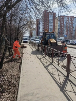 На уборке улиц Иркутска работает спецтехника