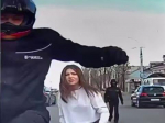 В Иркутске арестовали прыгнувшего на лобовое стекло легковушки мотоциклиста