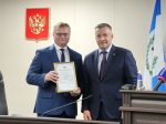 Губернатор Иркутской области от имени регправительства и жителей поздравил нового председателя Иркутского областного суда с назначением