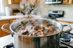 Грязные стеклянные крышки станут прозрачными: простые кухонные секреты — вернут блеск за 5 минут