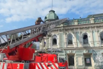 Двух человек спасли из задымленного подъезда в Усолье-Сибирском