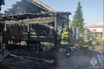Пожар произошел в заброшенном доме в Ленинском районе Иркутска