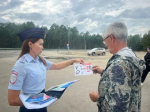 В Ангарске автоинспекторы провели профилактические беседы с водителями на АЗС
