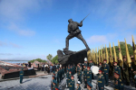 На берегу реки Амур в Хабаровске появился 15-метровый бронзовый памятник советскому солдату