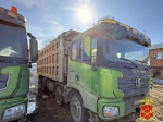 Бизнесмен из Новосибирска продал 5 не принадлежащих ему самосвалов за 7 миллионов рублей