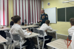 Ветеран Росгвардии провел «Урок мужества» для ангарских школьников