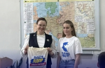 Активисты ЛДПР поздравили педагогов и студентов с праздником